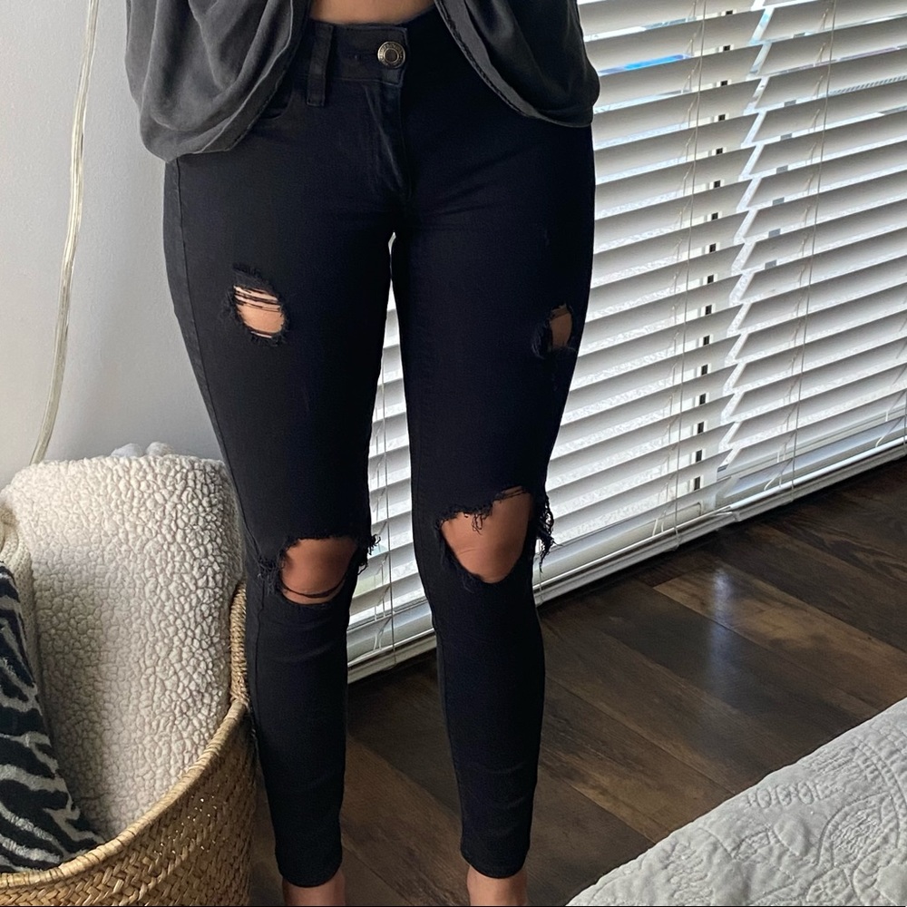 American Eagle skinny jeans